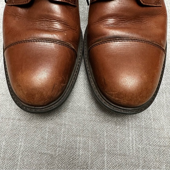 Johnston & Murphy Tabor Cap Toe - Picture 3 of 11